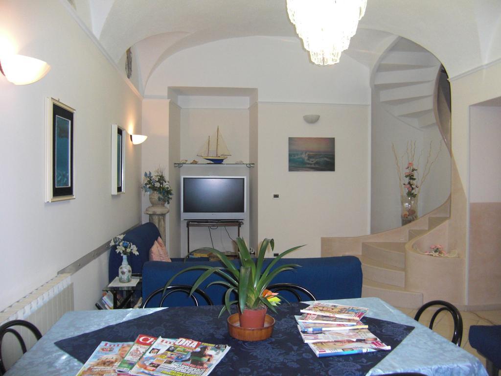 Residence Italia Finale Ligure Dış mekan fotoğraf