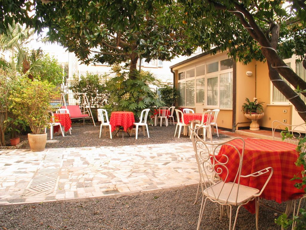 Residence Italia Finale Ligure Dış mekan fotoğraf